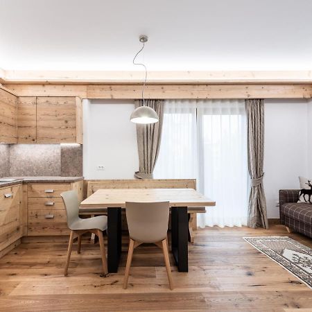 Residence Mairhofer Dobbiaco Eksteriør bilde