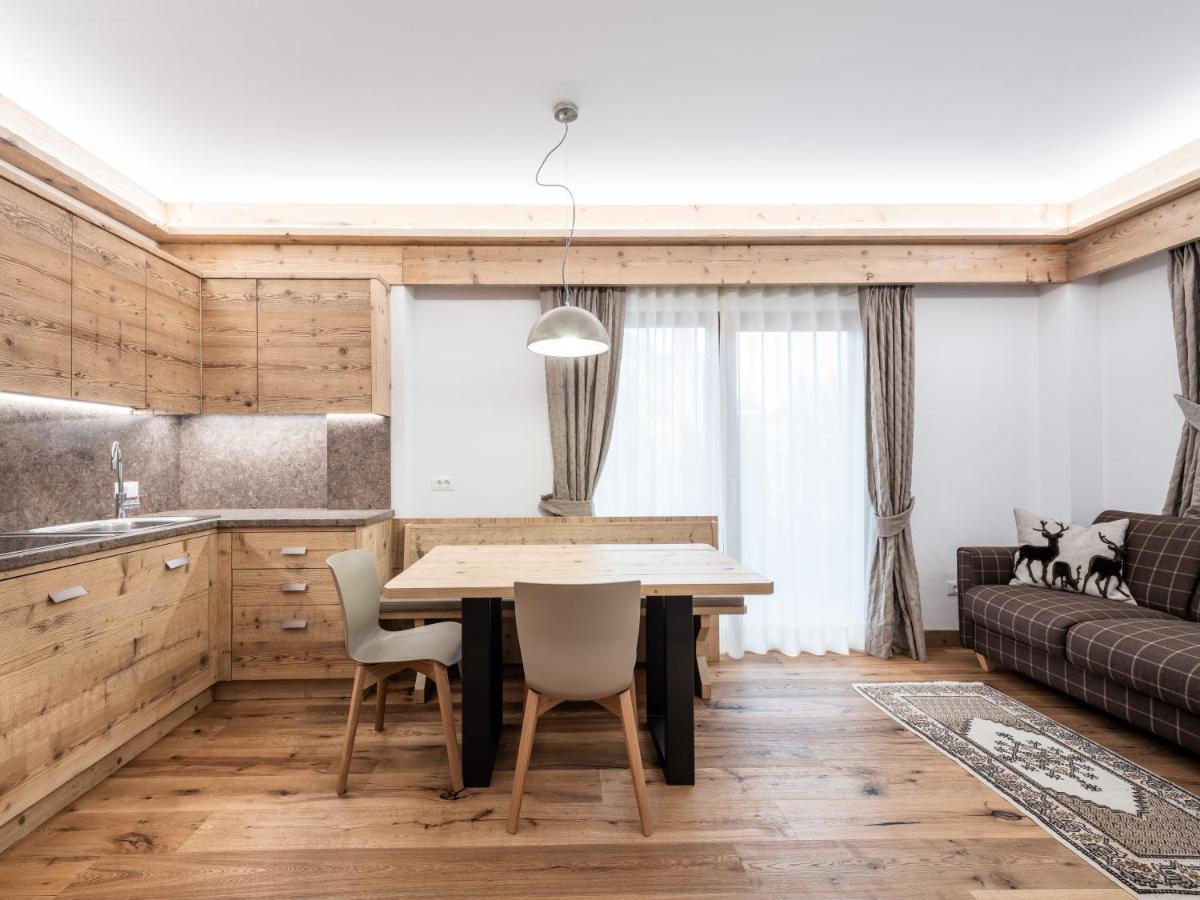 Residence Mairhofer Dobbiaco Eksteriør bilde