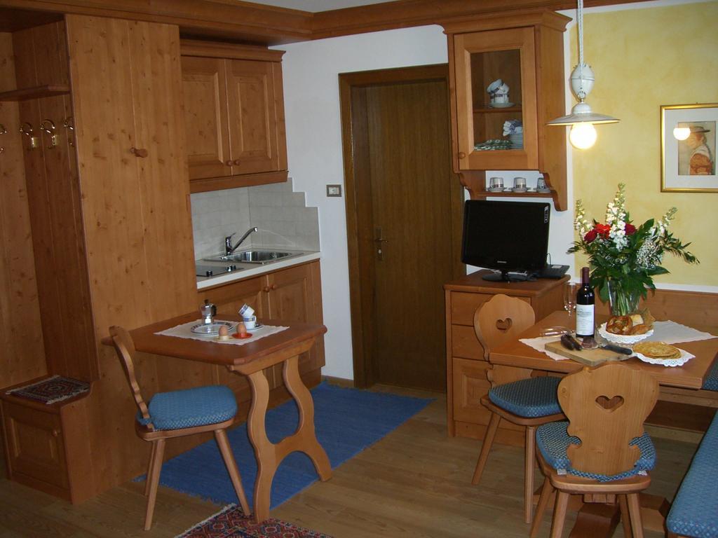 Residence Mairhofer Dobbiaco Eksteriør bilde